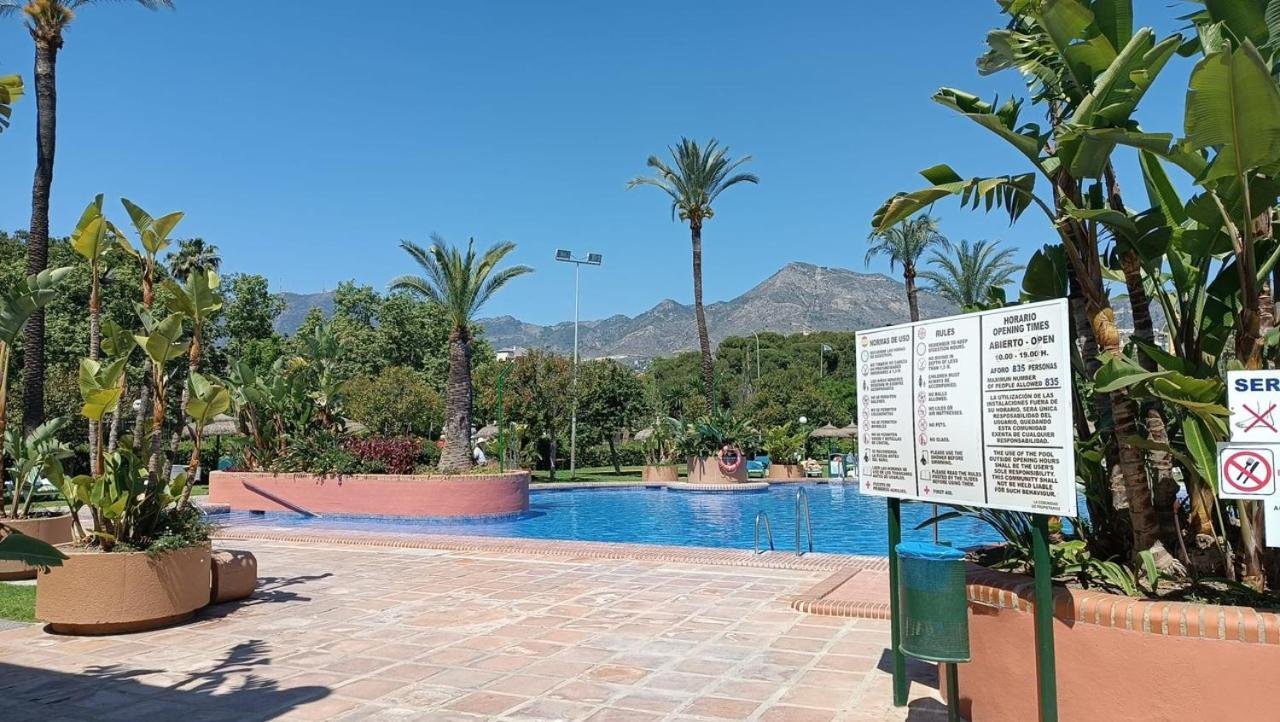 בנאלמדנה Benal Beach Vista Al Mar, Piscina Templada מראה חיצוני תמונה