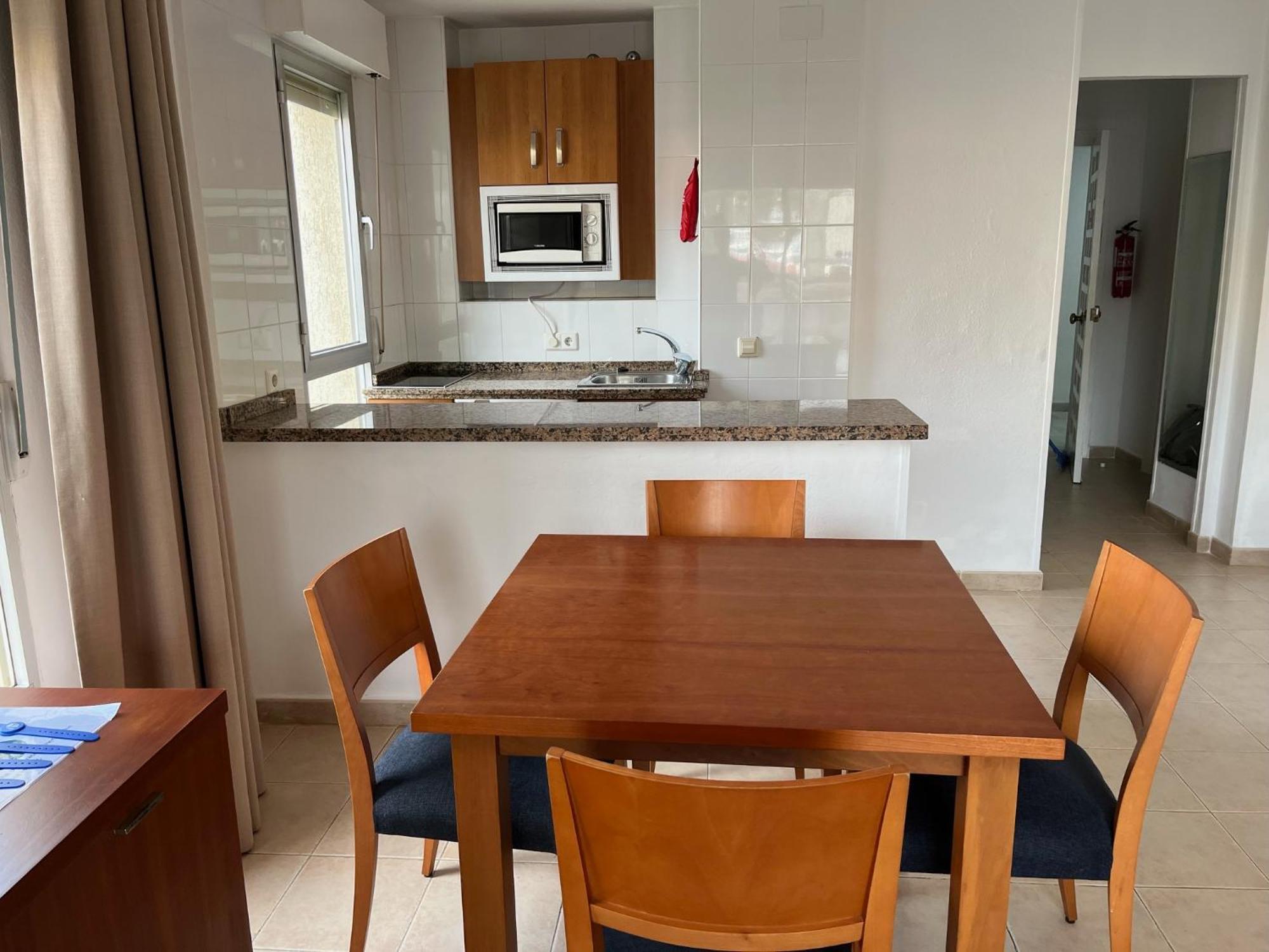 בנאלמדנה Benal Beach Vista Al Mar, Piscina Templada מראה חיצוני תמונה